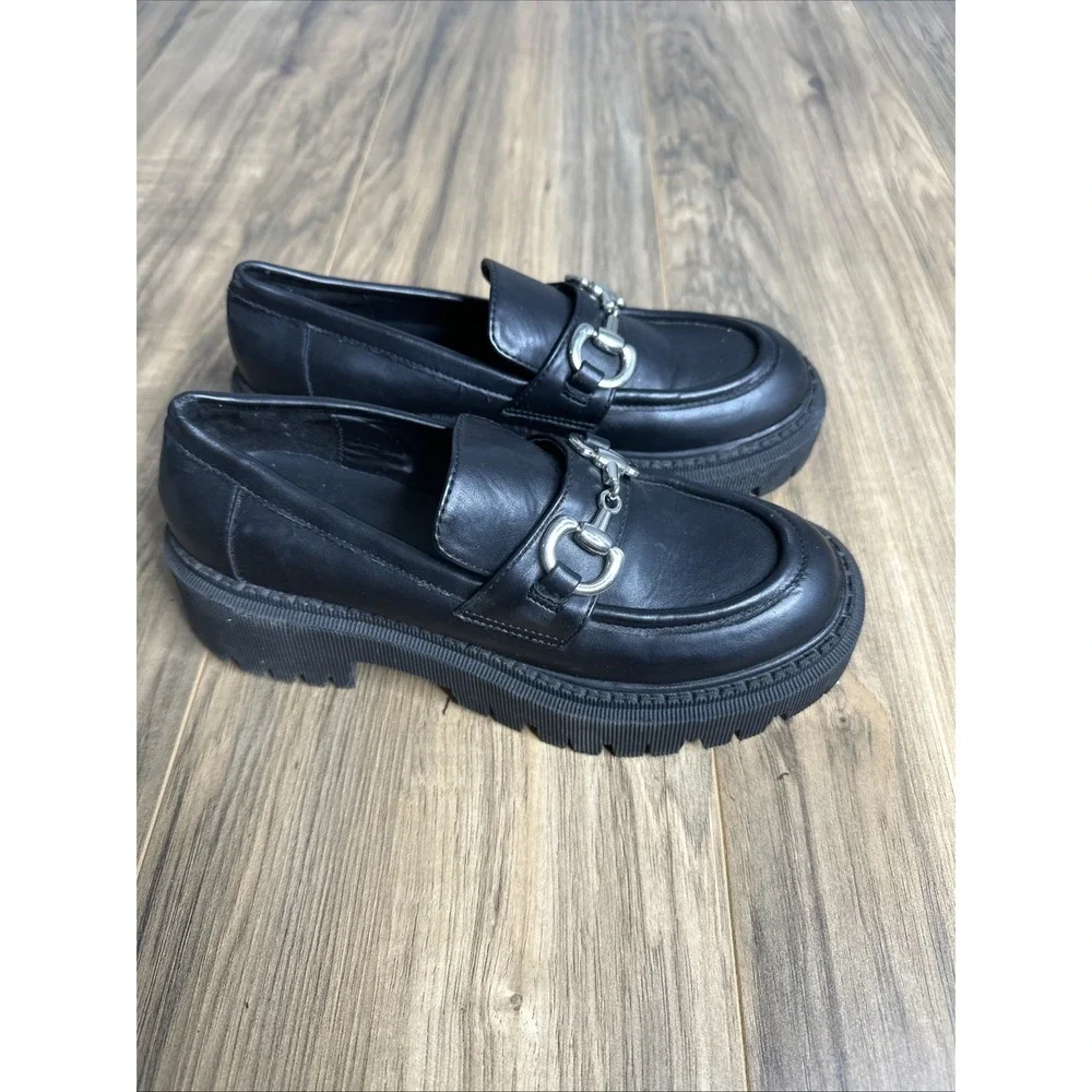 Forever 21 Women's‎ Slip On Platform Shoes Size 5.5 Black